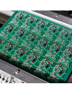 Reeco RE-2100 soldering robot with conveyor 2